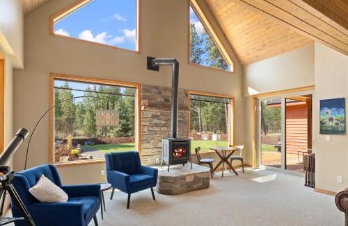 Cle Elum Villa | Forest Escape