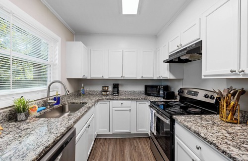 Augusta Cabin | Forest Estates Lodge - Spacious + Available NOW!