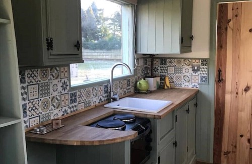 Rock Cabin | Forest & Farm - Luxury Shepherd’s Hut