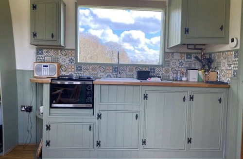 Rock Cabin | Forest & Farm - Luxury Shepherd’s Hut