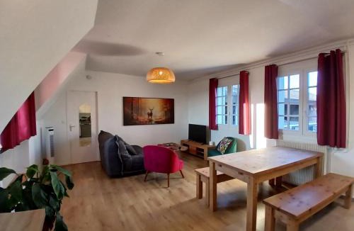 Saint-Martin-en-Biere Apartment | Forest Friends