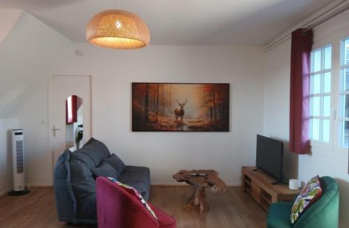 Saint-Martin-en-Biere Apartment | Forest Friends