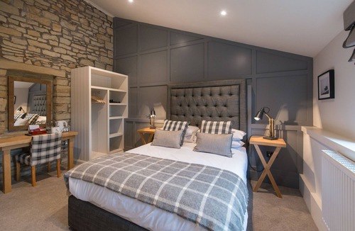 Fence Hotel | Forest