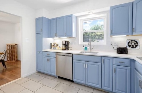 Forest Glen House | Forest Glen Silver Spring Gem - Parking