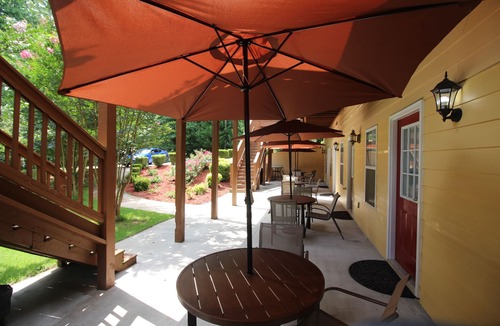 Ellenwood Apartment | Forest Green