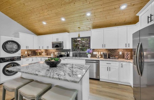 Kingston Springs House | Forest Haven 1030-Luxe Cabin-Sleeps 7
