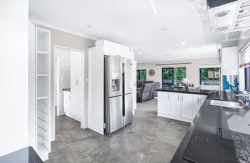 Hamilton House | Forest Haven - Hamilton Holiday Home