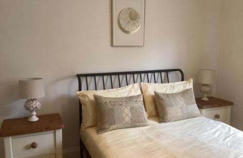 St Leonards Apartment | Forest Heath Holidays - Denphyl