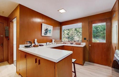 Sylvan-Highlands Apartment | Forest Hideaway