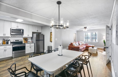 Forest Hills House | Forest Hills Cottage - 4.2 Miles from Masters