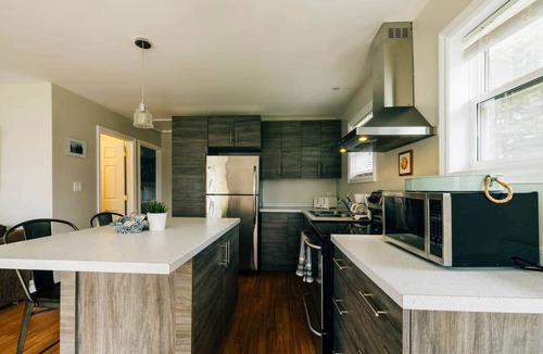 Green Gables House | Forest Hills Lane Cottage