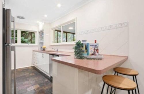 Hornsby House | "Forest home,Lake view"