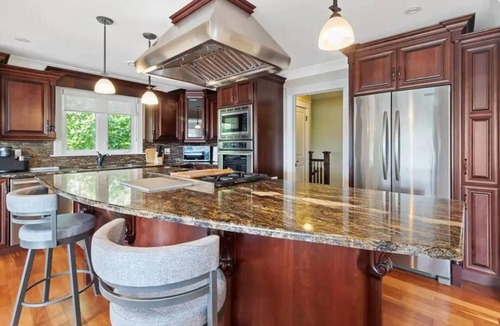 Quidi Vidi Apartment | Forest House QV Lake View Parking