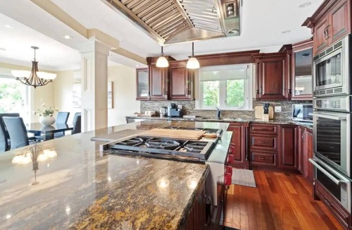 Quidi Vidi Apartment | Forest House QV Lake View Parking