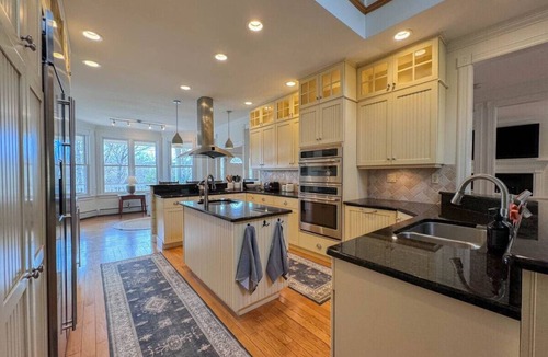 Bartlett House | Forest Ledge | 5550ft² | Game Room | HotTub | View