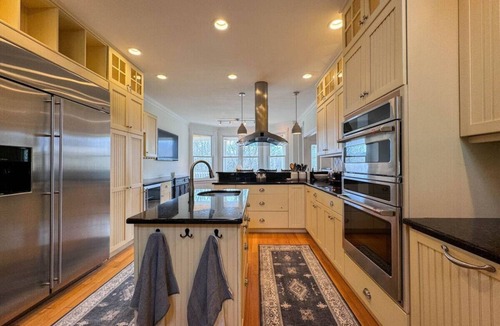 Bartlett House | Forest Ledge | 5550ft² | Game Room | HotTub | View