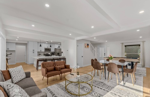 Leon Valley House | Forest Oaks Pool House 5/2 Medical Center