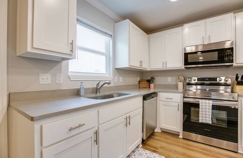 San Angelo House | Forest Park - Darling Dwelling/Newly Remodeled 3 BR/2 BA