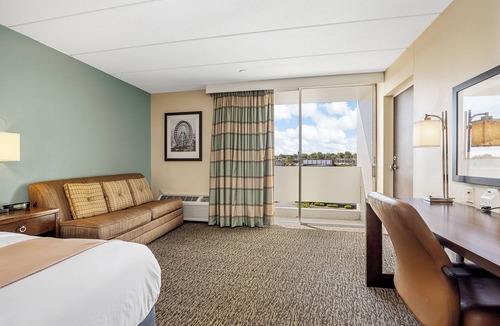 The Hill Hotel | Forest Park Hotel by MDR