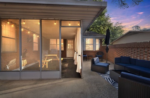 Shreveport House | Forest Retreat - BBQ - Game Room