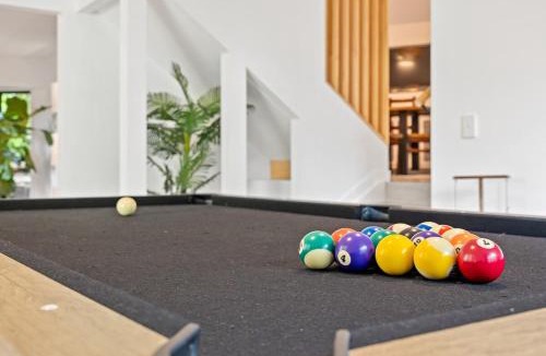 Papakura House | Forest Retreat with pool table & 10min to wineries