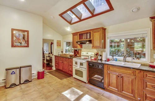 Northwood House | Forest, Spa, Dog Friendly, Great Location!