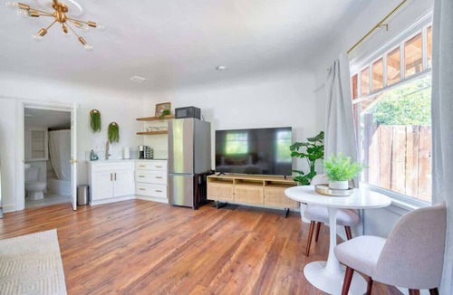 Ashcreek Apartment | Forest Studio Oasis - Mile from Multnomah Village