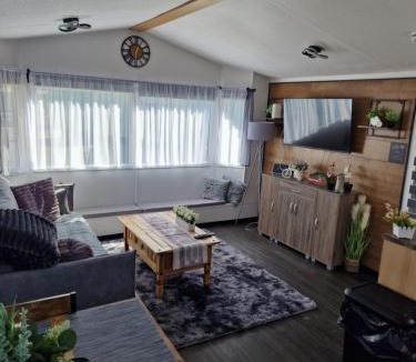 Girvan House | Forest Valley Holiday Home