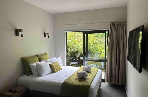 Franz Josef Glacier Apartment | Forest View Franz Josef