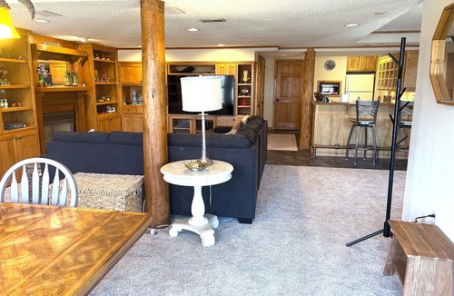 Bonner Springs House | Forest View Inn - A retreat in the woods!