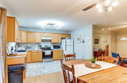 Fort Valley House | Forest Views, Deck & Fireplace: Fort Valley Escape