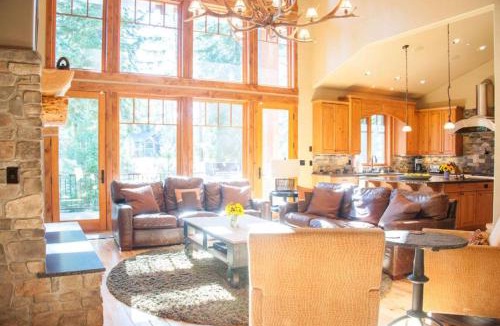 Cle Elum House | Forest Views with Suncadia Pool Access