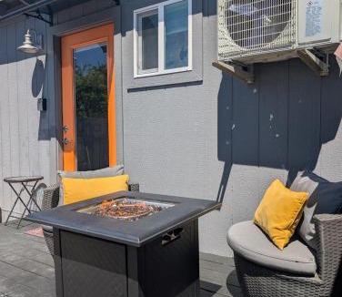 Templeton House | Forest & Vine Hot tub, Fire pit and sleeps 10