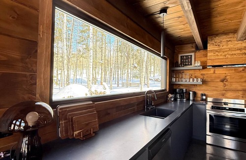 Amherst Ski Chalet | Foresta KanataTremblant (189 Printemps)