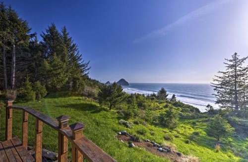 Port Orford House | Forested Gold Beach House with Panoramic Ocean Views