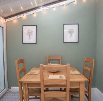 Worthing House | Foresters Cottage