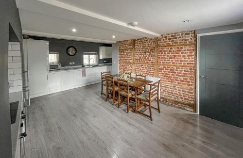 Stuppington House | Forge Cottage