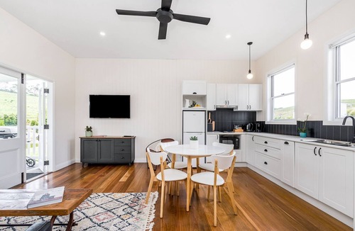 Coopers Shoot Ski Chalet | Forget Me Not Farm Cottages - Iris