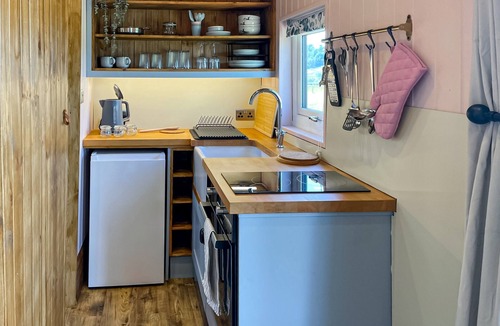 Bradbourne Cottage | Forget-Me-Not - UK37646