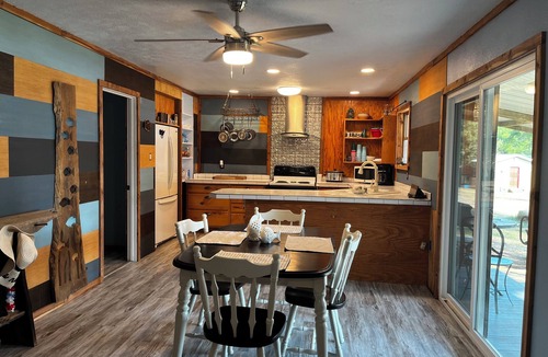 Laneville Cabin | Forget your worries! Your on Lake Striker time!