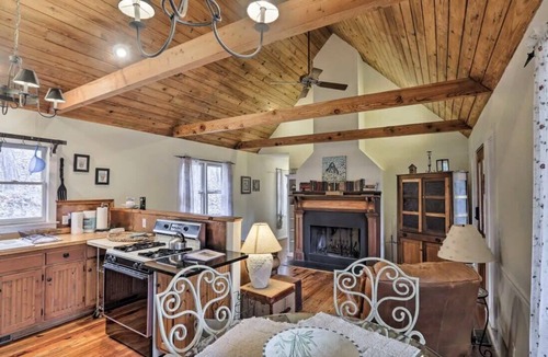 Franklin Cabin | Fork Inn's Pond Cottage (2BR/1Bath), HotTub Option