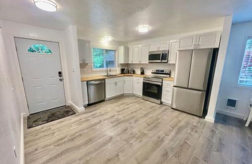 Beaver House | Forks Riverside Serenity