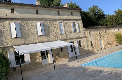 Bourg-sur-Gironde House | Former 17th-century winegrowing estate