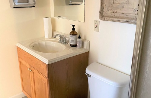 Sedan House | Former Art Gallery is now spacious lodging