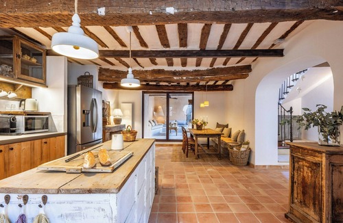 Bedoin House | Former bakery at the foot of Mont Ventoux