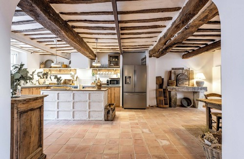 Bedoin House | Former bakery at the foot of Mont Ventoux