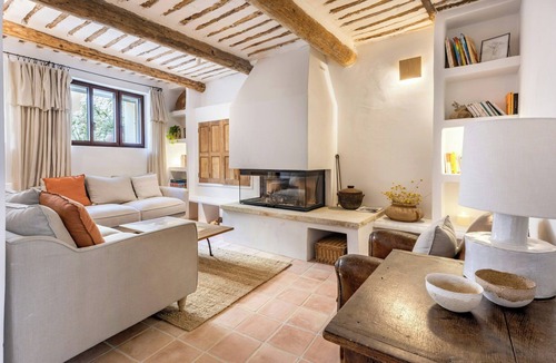 Bedoin House | Former bakery at the foot of Mont Ventoux