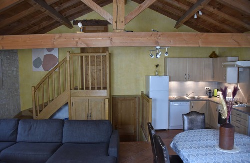 Sainte-Alauzie House | Former cowshed on a magnificent 15-hectare estate