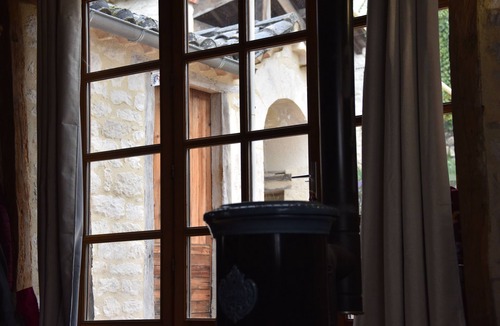 Sainte-Alauzie House | Former cowshed on a magnificent 15-hectare estate