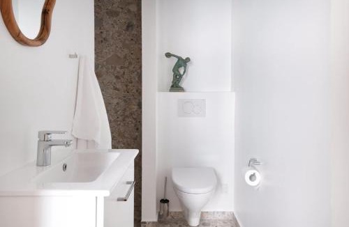 Copenhagen City Centre Apartment | Former Dukes Residence - 4 bedrooms - 2 bathroms